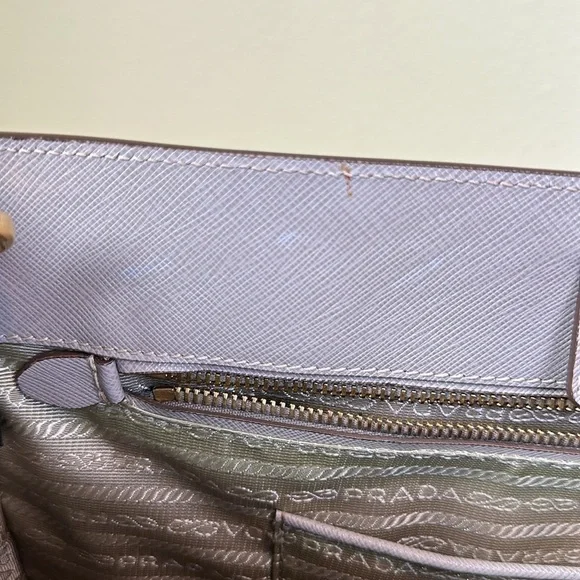 💯Authentic PRADA Saffiano Leather Medium Top Handle Tote Bag🍀 - Picture 15 of 17